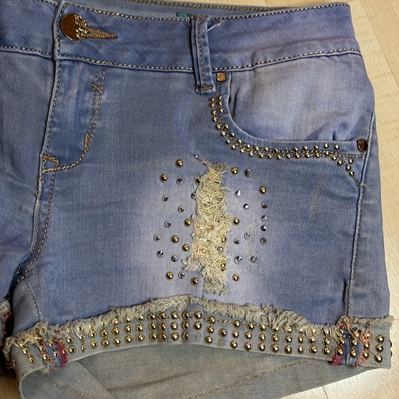 Ladies shorts - Picture 2 of 7